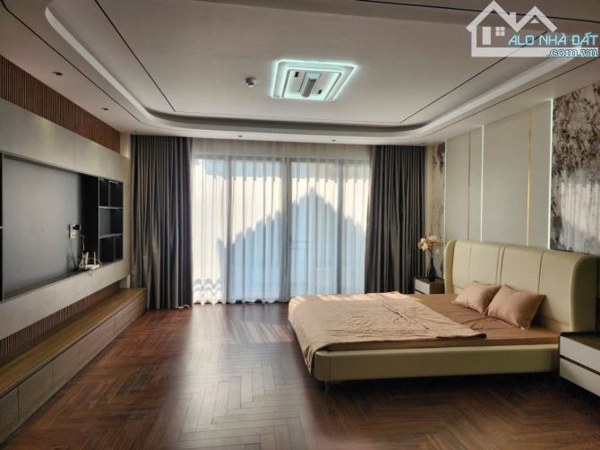 BÁN NHÀ PHÚ XÁ – TÂY HỒ- LÔ GÓC – Ô TÔ VÀO NHÀ – THANG MÁY, KD - 50M2 × 7 TẦNG -HƠN 13 TỶ