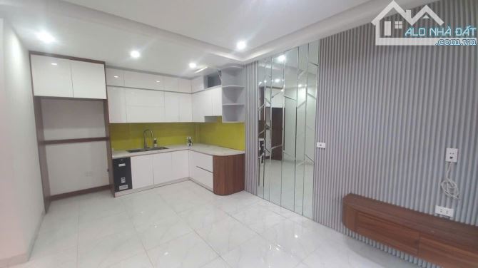 MẶT PHỐ HOÀNG MAI – LÔ GÓC – KINH DOANH ĐỈNH – GẦN TRUNG TÂM – THANG MÁY – KINH DOANH ĐỈNH