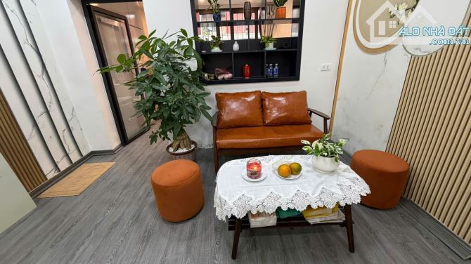 BÁN TẬP THỂ TẦNG 3 – TÒA E, NGÕ 6 TẬP THỂ PHƯƠNG MAI, ĐỐNG ĐA. 50M2 – 1PN. 3,32 TỶ