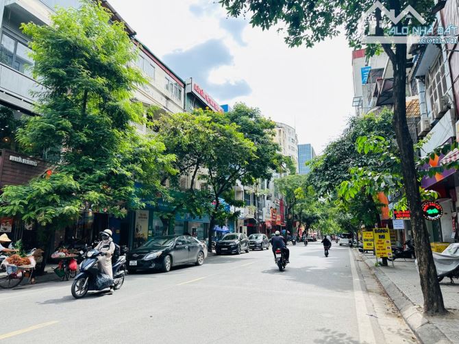 Bán nhà phân lô Lạc Trung - Hai Bà Trưng 75m² gara ô tô vào nhà giá 24 tỷ