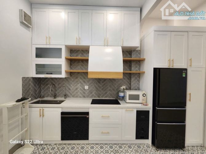 DIỆN TÍCH 78m² - NGÕ Ô TÔ THÔNG - 15M RA MẶT PHỐ HOÀNG VĂN THÁI-2 THOÁNG TRƯỚC SAU