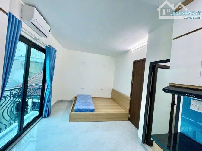 Toà CHDV Ngọc Khánh, 79m2*7T* 18pkk, mặt tiền rộng, ngõ thông, ôtô tránh 5m. 35m ra phố.