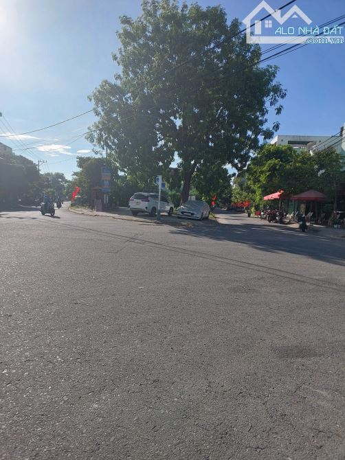 LÔ GỐC 3 MẶT TIỀN PHẠM NHƯ XƯƠNG - 230M2 CHỈ HƠN 11 ĐỒNG