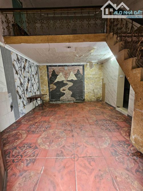 Bán nhà mặt phố Bùi Ngọc Dương, Hai Bà Trưng, tiện kinh doanh 3 tầng 31m2 giá 8,5 tỷ