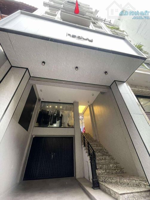 Bán nhà măt phố Bùi Thị Xuân, 7 tầng thang máy, thông sàn kinh doanh, 110m, 105 Tỷ