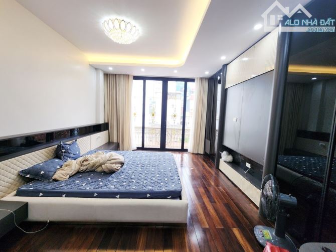 Bán cực phẩm Hồng Mai – Bạch Mai, 38m-5T, lô góc, thang máy, ô tô trong nhà, nhỉnh 16,8 tỷ