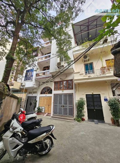 HÀNG SIÊU HIẾM TC 8 TỶ – OTO ĐỖ CỬA – BÃI GỬI OTO TRƯỚC NHÀ – HAI MẶT THOÁNG