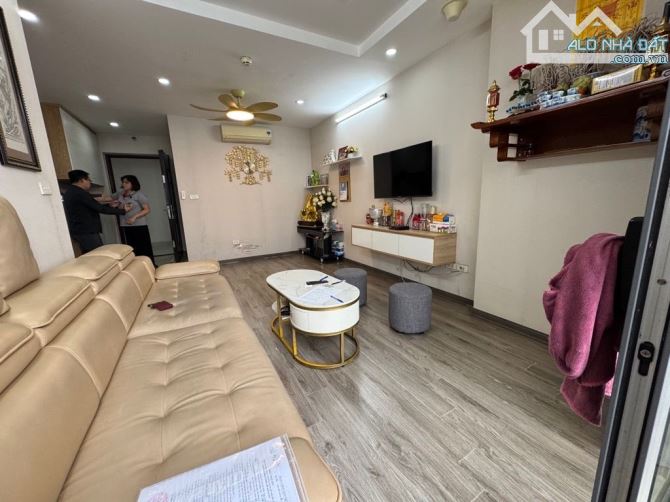 Bán chung cư Helios 75 Tam Trinh-Minh Khai bên cạnh Timecity 64m2, 2 ngủ 2VS tr tâm Hai Bà