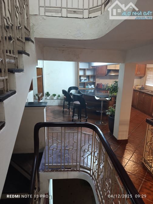 Bán nhà phố Hương Viên,Hai Bà Trưng, DT 35/45m, 4 tầng, MT 5m, giá 13.7 tỷ.