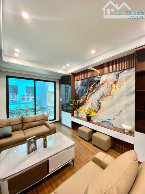 BÁN NHÀ LẠC LONG QUÂN - 51M2 - OTO VÀO NHÀ - 7 TẦNG THANG MÁY - VÀI PHÚT RA HÔ TÂY