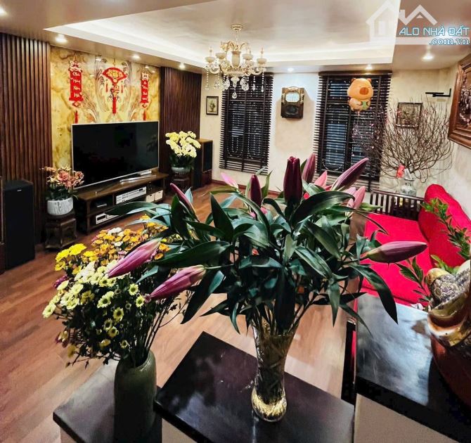 Đồng Cổ, Tây Hồ, 35m2x6T, ngõ thông, 20m ra phố, dân xây - 10 tỷ SĐCC