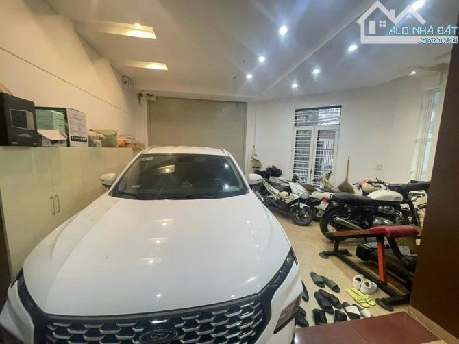 Bán Lô góc Thụy khuê - Bưởi, 31.5 tỷ, DT 80m, mặt tiền 10m, 5 tầng, Ô tô tránh vỉa hè