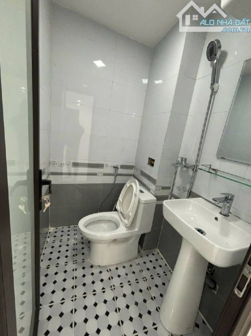 Siêu phẩm nhà đẹp giá rẻ. Bán nhà ngõ phố Kim Ngưu Dt 24m2, Mt 4,6m giá 3,6 tỷ