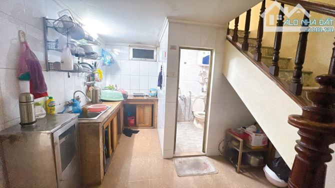 Bán 75m2 có nhà 3 tầng, MT 4.5m - Phố Vạn Kiếp, vị trí thông thoáng, giá đầu tư