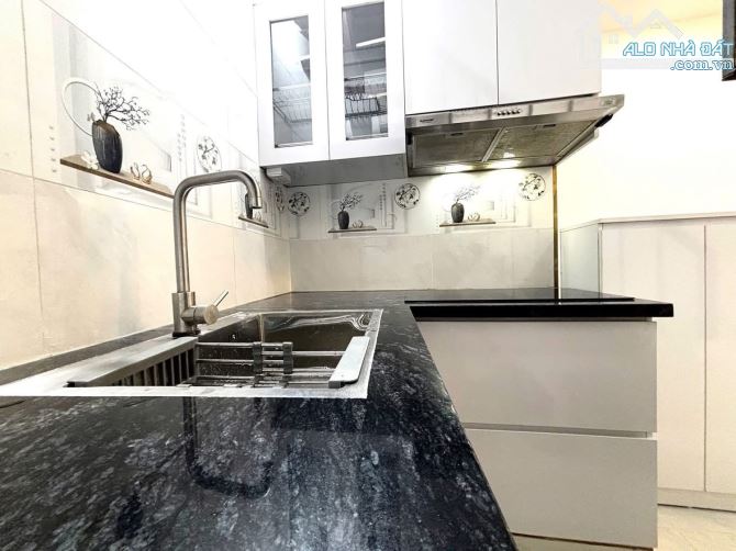 112 NGỌC KHÁNH - NGÕ NÔNG XE BA GÁC -THANG MÁY NHẬP KHÂU - 50M RA BÃI XE Ô TÔ.