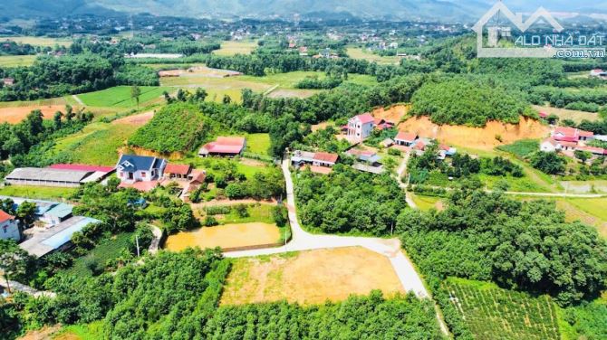 Bán đất Sóc Sơn 900 triệu sổ 100 mét thổ cư mặt tiền hơn 8 mét gần bx bus