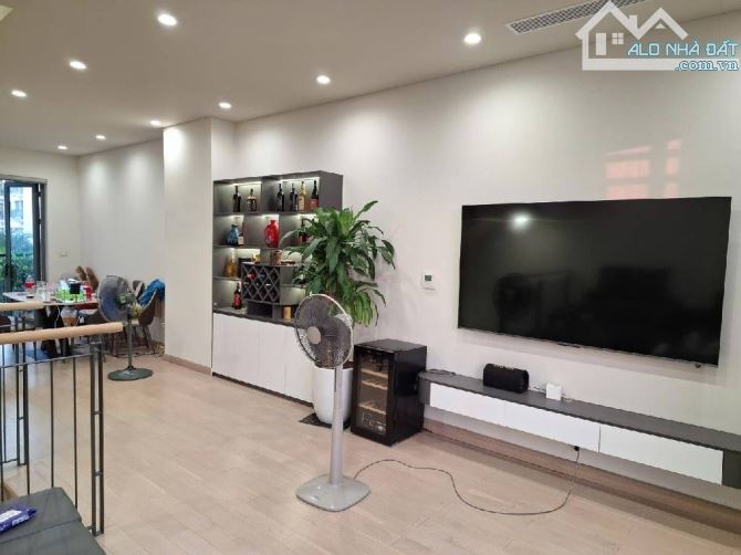 NHÀ VIP - BIỆT THỰ LK KĐT THE MANOR - 2 MẶT TIỀN - 4 LÀN Ô TÔ - 33 TỶ