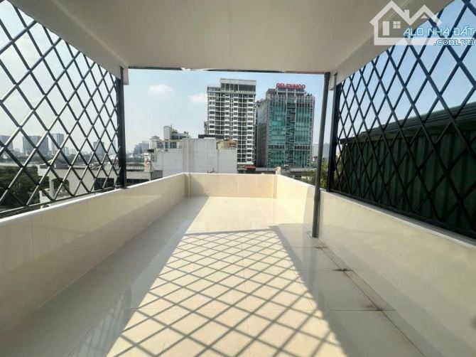 Bán Nhà phân lô bộ công an khu Hoàng Cầu Đống Đa 80m2, MT 4m siêu rộng, 7T Thang Máy, ô tô