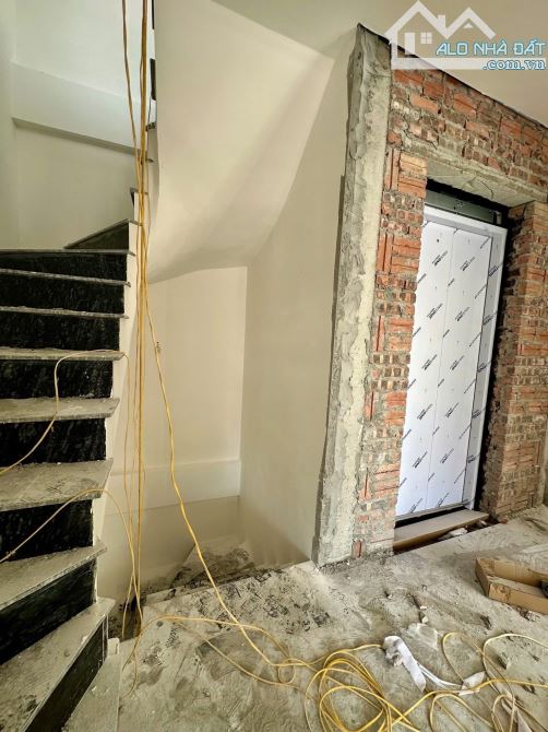 Bán nhà phân lô Trương Định gần Kim Đồng, Tân Mai. 62m² x7 tầng, gara ô tô ,thang máy