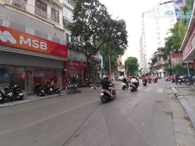 Nhà mặt phố Nguyễn Trường Tộ - mảnh đất kim cương - 305m2 - MT 15m - 210 tỷ - sát phố Cổ - 4
