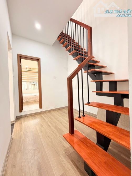 Bán tập thể D4 khu Quân Đội Nam Đồng Hồ Đắc Di, 3 ngủ 2 vs sử dụng 110m2 trung tâm Đống Đa