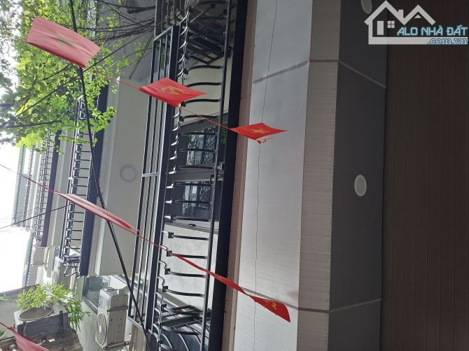 Nhà Đẹp Phố Quan Nhân - 5 Tầng - có Thang Máy - Full Nội Thất - 9,1 tỷ