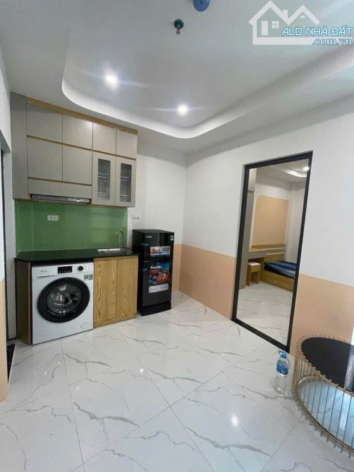 Toà CHDV Quan Nhân, 135m2*7T, MT 8M, 35 phòng KK, sát phố, đủ GPXD/PCCC, dòng tiền 7%/năm!