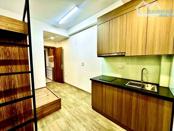 CHUNG CƯ MI NI - 6TẦNG - 8 PHÒNG GẦN Ô TÔ - DOANH THU GẦN 30 TRIỆU/THÁ