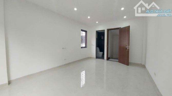 HÀNG HIẾM - NGÕ 1 BÙI XƯƠNG TRẠCH - LÔ GÓC VĨNH VIỄN - 5 TẦNG MỚI TOANH