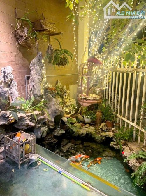 BÁN NHÀ LẠC LONG QUÂN 100m2 × 5T THANG MÁY - LÔ GÓC - 2 Ô TÔ TRÁNH + SÁT KHU BIỆT VƯỜN ĐÀO