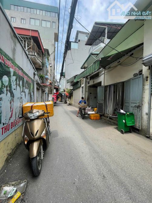 NGÕ 1 BÙI XƯƠNG TRẠCH - 5 TẦNG DÂN XÂY - GIÁ CẢ HỢP LÝ - VỊ TRÍ TUYỆT VỜI