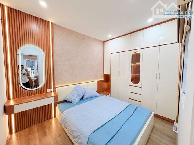 Bán tập thể D4 khu Quân Đội Nam Đồng Hồ Đắc Di, 3 ngủ 2 vs sử dụng 110m2 trung tâm Đống Đa