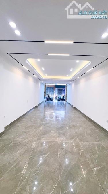 HIẾM …. KIM ĐỒNG 6 TẦNG THANG MÁY FULL NỘI THẤT