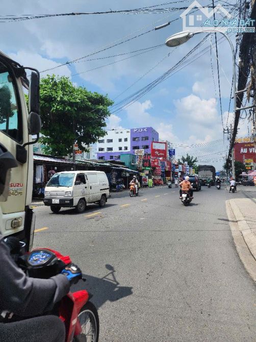 BÁN NHÀ MT PHAN VĂN TRỊ PHƯỜNG 5 NGANG HIẾM 5M NHÀ NÁT TIỆN XÂY MỚI