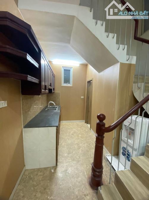 CỰC PHẨM 36M2 X 5 TẦNG, NGÕ NÔNG, RỘNG, GẦN Ô TÔ, CẦU GIẤY, HÀ NỘI - 1