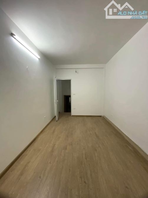 CỰC PHẨM 36M2 X 5 TẦNG, NGÕ NÔNG, RỘNG, GẦN Ô TÔ, CẦU GIẤY, HÀ NỘI - 2