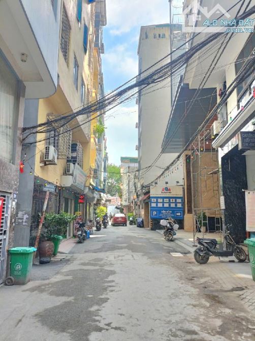 Hiếm Nhà phố Mễ Trì 55m2 x 5T, mt 4,5m, căn góc, Kd đỉnh - ngõ thông - ô tô tránh 14,2 tỷ.