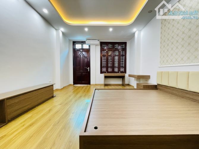 Siêu Víp! Văn Quán, Hà Đông, 85m2, 5T, oto tránh, KD đỉnh, View công viên, nhỉnh 20tỷ