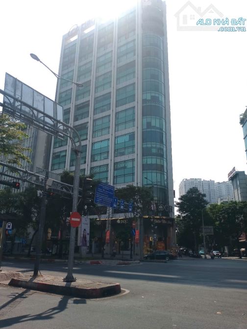 Bán Tòa Nhà Continental Tower số 81-83-83B-85 Đường Hàm Nghi, P Nguyễn Thái Bình, Quận 1