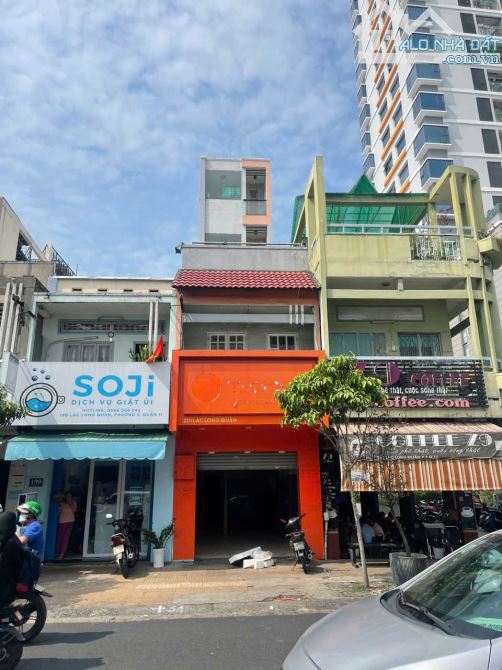 Mặt tiền 201 Lạc Long Quân Q11 4x18m 4L 5pn