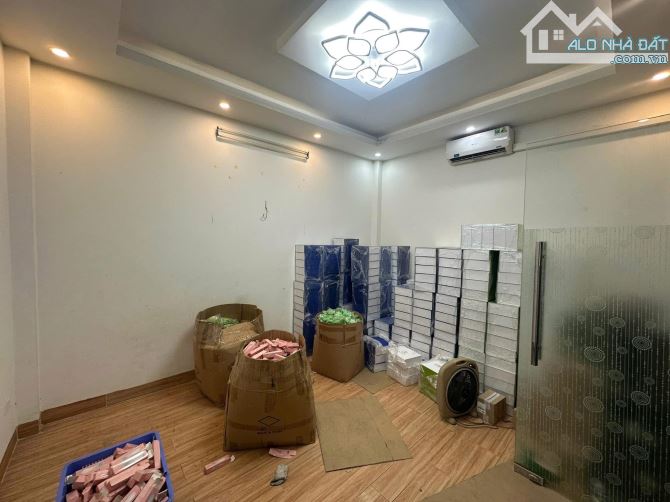 Nhà đẹp 60m2 Phân lô Công An Đa Sỹ Kiến Hưng Hà Đông 5 tầng mt 5m,ga ra ô tô,vỉa hè,ở ngay