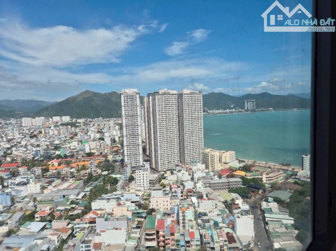 Bán căn view biển + phố tầng 32 chung cư NAPOLEON bên cạnh ĐH Nha Trang giá 1.35 tỷ