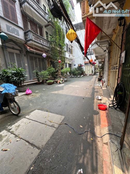 BÁN NHÀ ĐẸP TÂY HỒ - Ô TÔ QUA NHÀ - LÔ GÓC THOÁNG SÁNG