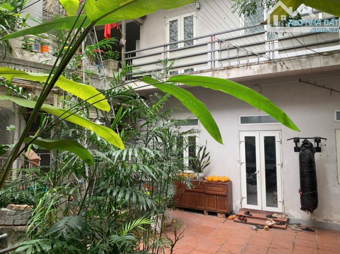 Mặt Đê Trần Khát Chân-DT 183 m2,bao gồm nhà 4 tầng và sân chơi-ĐẦU TƯ CCMN. - 1