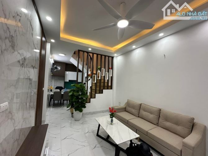 SIÊU HIẾM - NHÀ 6 TẦNG ĐƯỜNG LÁNG - 37M² - Ở NGAY - GIÁ TỐT 7.6 TỶ - 1