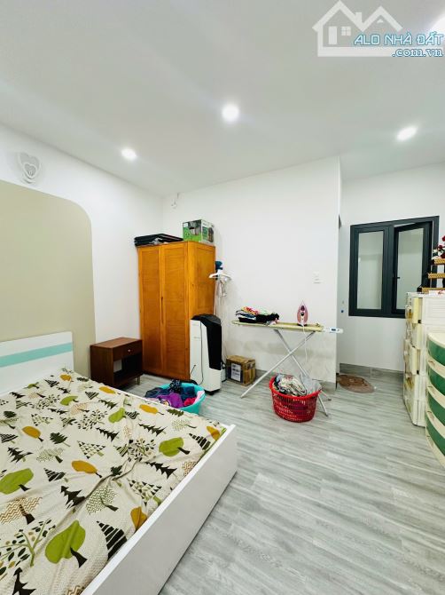Cho thuê nhà Nguyễn Văn Lượng ( 4x20m ) 3 Lầu Full Nội Thất Khu đồng bộ - 1