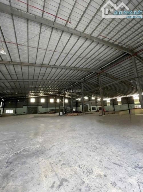 Cho Thuê 4.000m2 Nhà Xưởng Ngoài KCN Bến Cát Bình Dương Giấy Tờ Đầy Đủ - 1