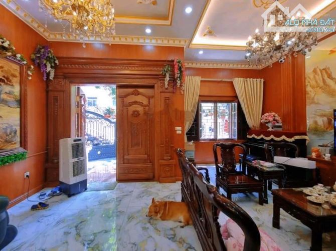 Phân Lô Hoàng Quốc Việt, 50m2, 6 Tầng Thang Máy, Gara Oto, Nội Thất Mới Tinh, nhỉnh 14 tỷ - 1