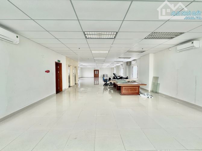 TOP 5 VĂN PHÒNG GIÁ TỐT VỚI DIỆN TÍCH 200m2 – 300 m2, GIÁ TỪ 160.000D/M2. OFFICE DANANG - 1