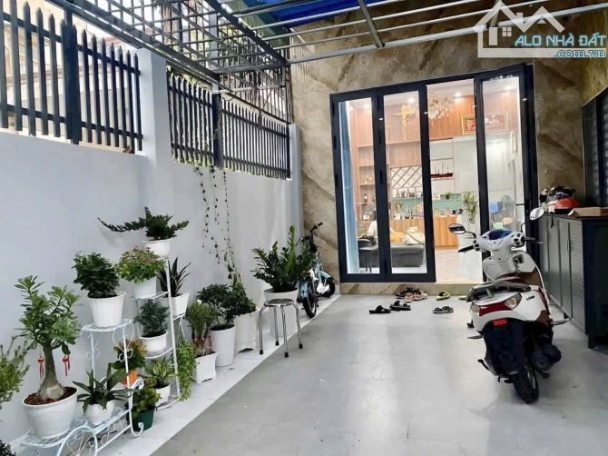 BÁN BIỆT THỰ MINI GẦN VĂN HOA VILLA 145M2 SỔ RIÊNG THỔ CƯ CHỈ 4,5 TỶ - 1